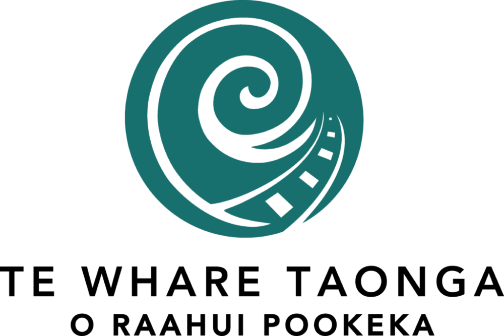 Huntly Museum – Te Whare Taonga o Raahui Pookeka logo